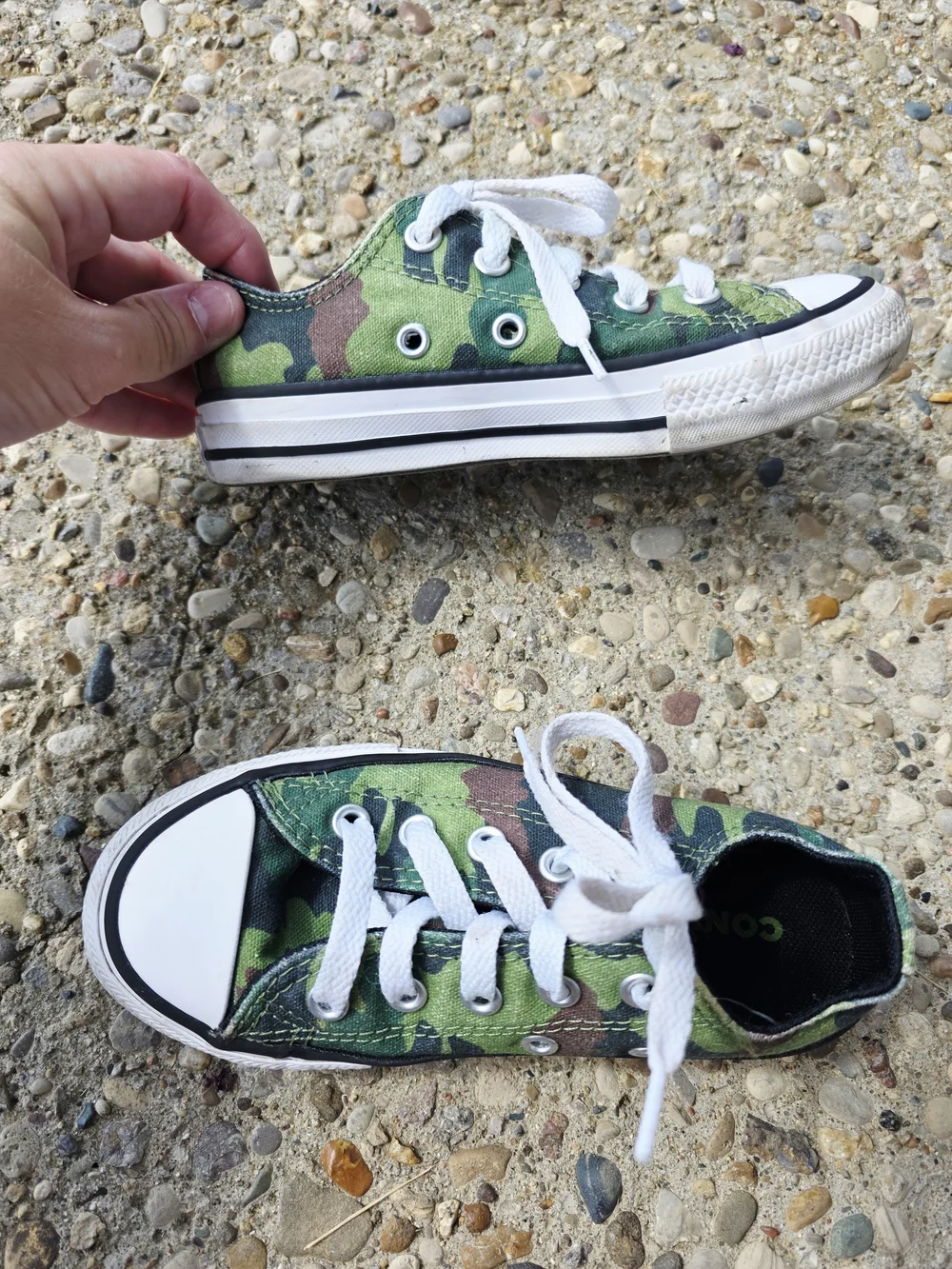 Converse Kids Camouflage Low-Top Sneakers in Green and Black